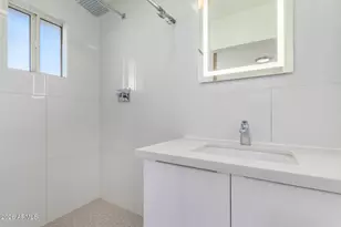 3329 E Palm Ln, Phoenix, AZ 85008 - Photo 35