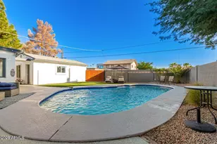 3329 E Palm Ln, Phoenix, AZ 85008 - Photo 39