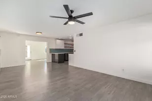 3329 E Palm Ln, Phoenix, AZ 85008 - Photo 11