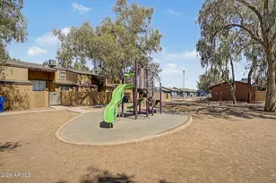 3645 N 69th Ave, Phoenix, AZ 85033 - Photo 17