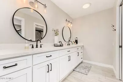 2418 E Villa Maria Drive, Phoenix, AZ 85032 - Photo 11