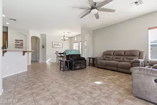 10525 W Melinda Ln, Peoria, AZ 85382 - Photo 11