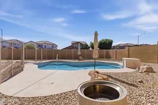 10525 W Melinda Ln, Peoria, AZ 85382 - Photo 25