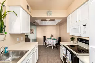 10610 S 48th St, Phoenix, AZ 85044 - Photo 11