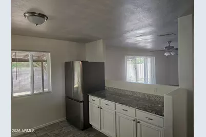 6217 W Medlock Drive, Glendale, AZ 85301 - Photo 9