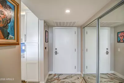 207 W Clarendon Avenue #H16, Phoenix, AZ 85013 - Photo 3