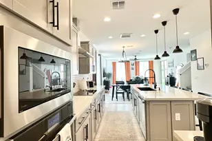 16783 W Canterbury Dr, Surprise, AZ 85388 - Photo 11