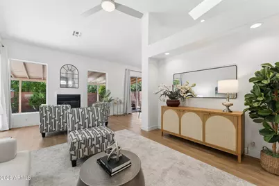3326 N 42nd Street, Phoenix, AZ 85018 - Photo 9