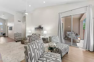 3326 N 42nd St, Phoenix, AZ 85018 - Photo 11