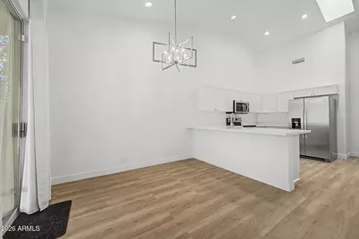 3326 N 42nd Street, Phoenix, AZ 85018 - Photo 5