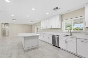 2329 E Enrose St, Mesa, AZ 85213 - Photo 7