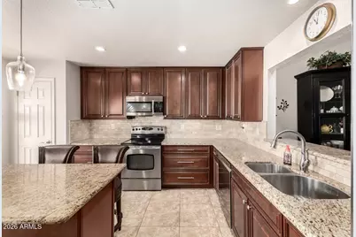 8719 W Carol Avenue, Peoria, AZ 85345 - Photo 9