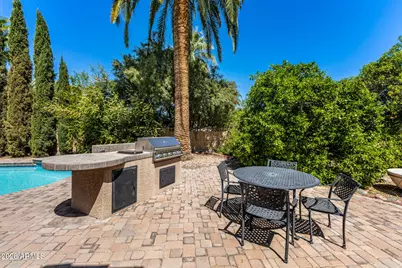 5116 E Charter Oak Road, Scottsdale, AZ 85254 - Photo 11