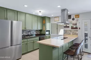 8835 N New World Dr, Glendale, AZ 85302 - Photo 7