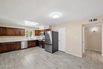 4613 W Sunnyside Avenue, Glendale, AZ 85304 - Photo 9