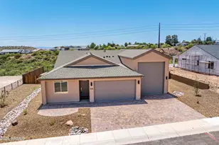 523 Cleopatra Hill Rd, Clarkdale, AZ 86324 - Photo 3