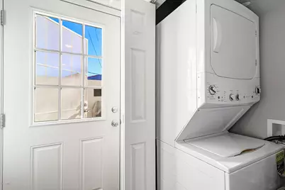 3635 E Turney Avenue #14, Phoenix, AZ 85018 - Photo 11