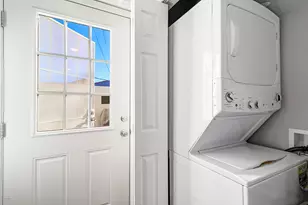 3635 E Turney Ave, Phoenix, AZ 85018 - Photo 11