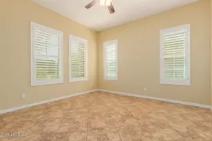 882 E Parkview Dr, Gilbert, AZ 85295 - Photo 41