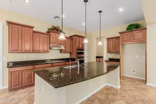 882 E Parkview Dr, Gilbert, AZ 85295 - Photo 25