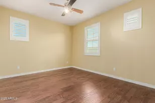 882 E Parkview Dr, Gilbert, AZ 85295 - Photo 43