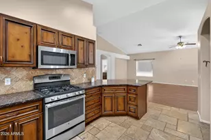 2925 E Blanche Dr, Phoenix, AZ 85032 - Photo 1