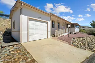 2190 Hillside Terrace Rd, Prescott, AZ 86301 - Photo 9