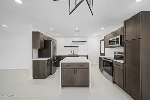 8719 E Hubbell St, Scottsdale, AZ 85257 - Photo 5