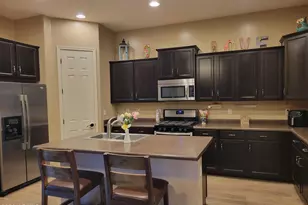 1887 S 161st Ave, Goodyear, AZ 85338 - Photo 7