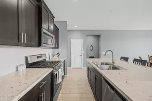 6773 W Trumbull Rd, Phoenix, AZ 85043 - Photo 13