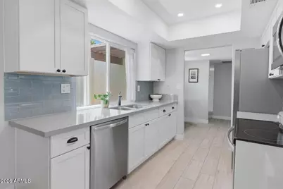 2926 W Lamar Road, Phoenix, AZ 85017 - Photo 1