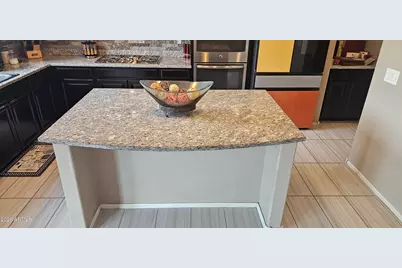 12209 W Davis Lane, Avondale, AZ 85323 - Photo 7