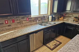 12209 W Davis Ln, Avondale, AZ 85323 - Photo 5