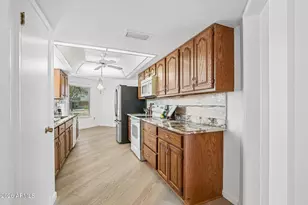 10306 W Loma Blanca Dr, Sun City, AZ 85351 - Photo 5