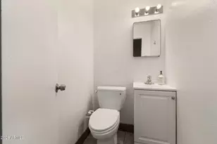 6952 W Wolf St, Phoenix, AZ 85033 - Photo 15