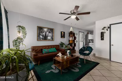 6952 W Wolf Street, Phoenix, AZ 85033 - Photo 5