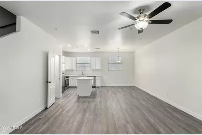 111 W Beth Drive, Phoenix, AZ 85041 - Photo 5