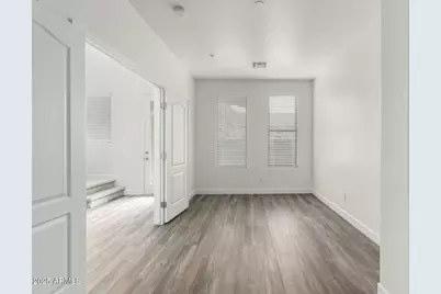 111 W Beth Drive, Phoenix, AZ 85041 - Photo 15