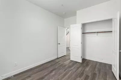 111 W Beth Drive, Phoenix, AZ 85041 - Photo 17