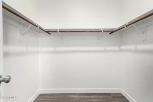 111 W Beth Dr, Phoenix, AZ 85041 - Photo 11