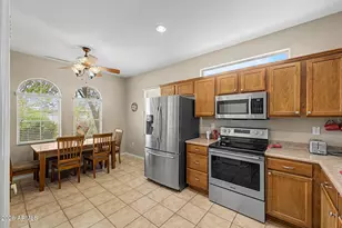 21563 N Casa Royale Dr, Surprise, AZ 85387 - Photo 9