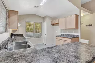 8916 W Deanna Dr, Peoria, AZ 85382 - Photo 7