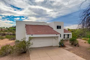 211 E Campo Desierto Rd, Tempe, AZ 85288 - Photo 21