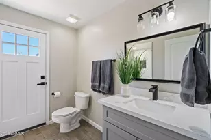211 E Campo Desierto Rd, Tempe, AZ 85288 - Photo 13