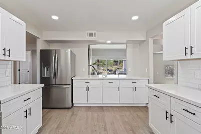 211 E Campo Desierto Road, Tempe, AZ 85288 - Photo 9