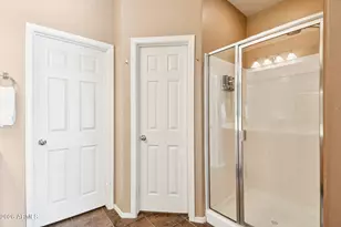 42424 N Gavilan Peak Pkwy, Anthem, AZ 85086 - Photo 21