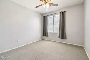 42424 N Gavilan Peak Pkwy, Anthem, AZ 85086 - Photo 27