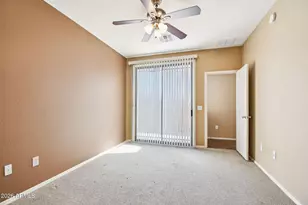 42424 N Gavilan Peak Pkwy, Anthem, AZ 85086 - Photo 17