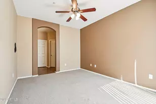 42424 N Gavilan Peak Pkwy, Anthem, AZ 85086 - Photo 17