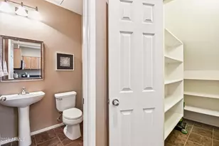 42424 N Gavilan Peak Pkwy, Anthem, AZ 85086 - Photo 11